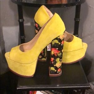 Dolce Vita Chartreuse Platforms